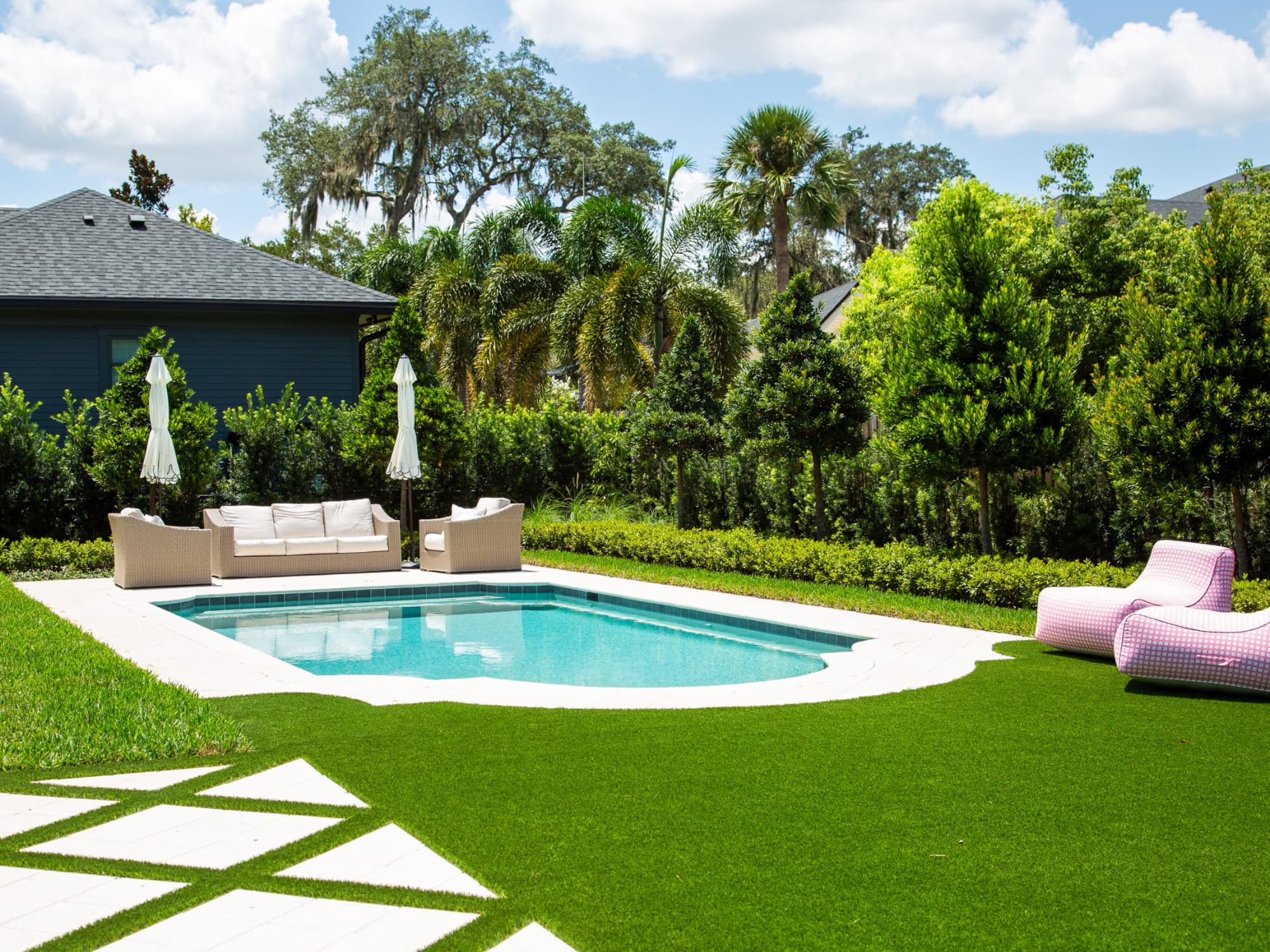 Plunge Swimming pool in a backyard in Florida